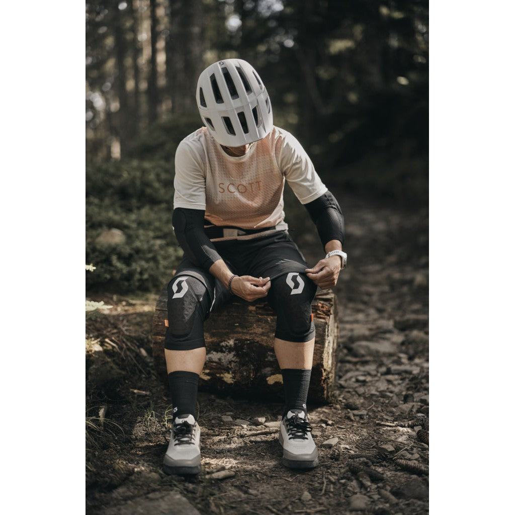 Soldier | Hnéhlífar